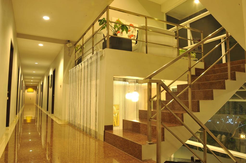 Benito Residence Tangerang Exterior foto